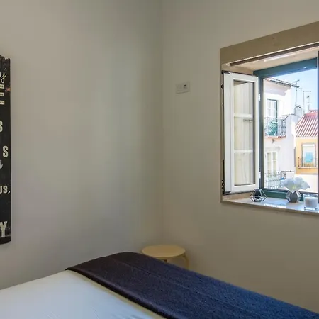 Heart Of Alfama - Historic Tiny House Апартаменты Лиссабон
